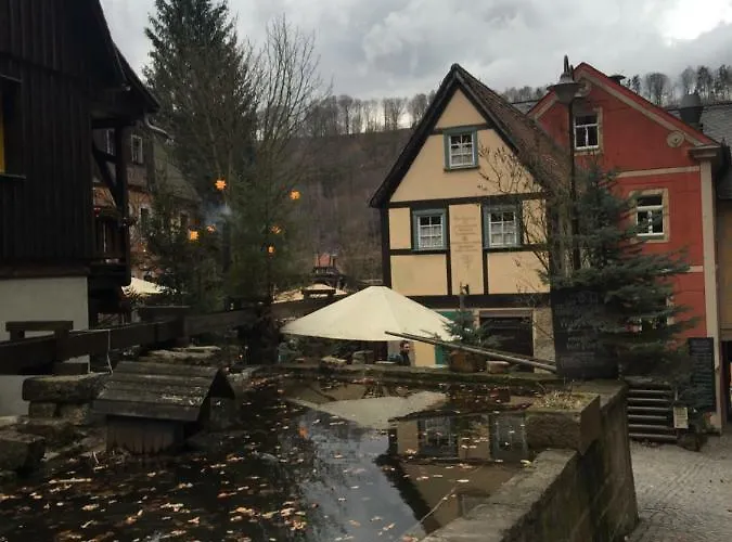 Haus Bergfriede Бад-Шандау
